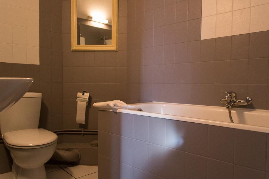 Hotel De Flandre Compiègne Pokój zdjęcie
